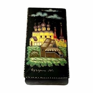 🇷🇺 RUSSIA VINTAGE HAND PAINTED LACQUERED BOX